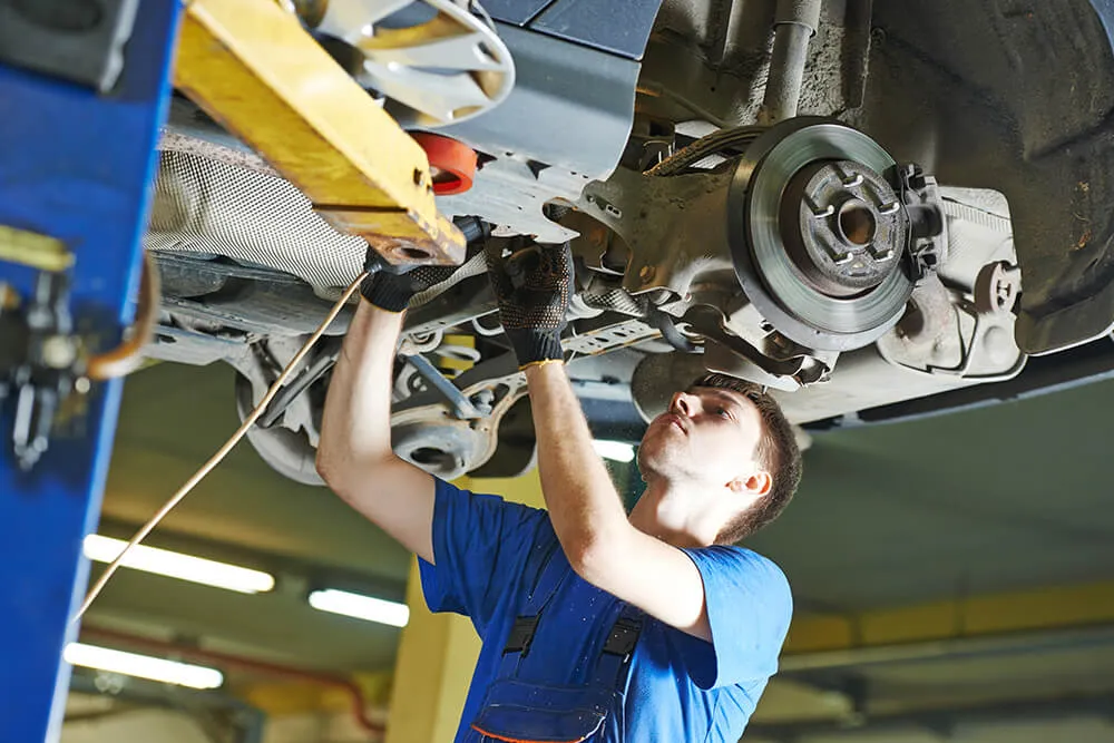 Winter Auto Mechanic Services: Essential Car Maintenance Tips for Cold Weather